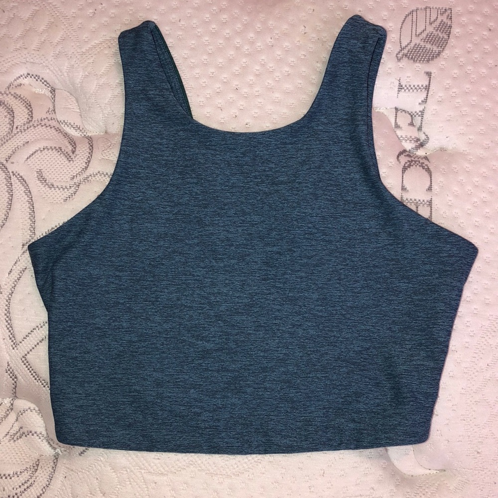 Outdoor voices Venus crop size small